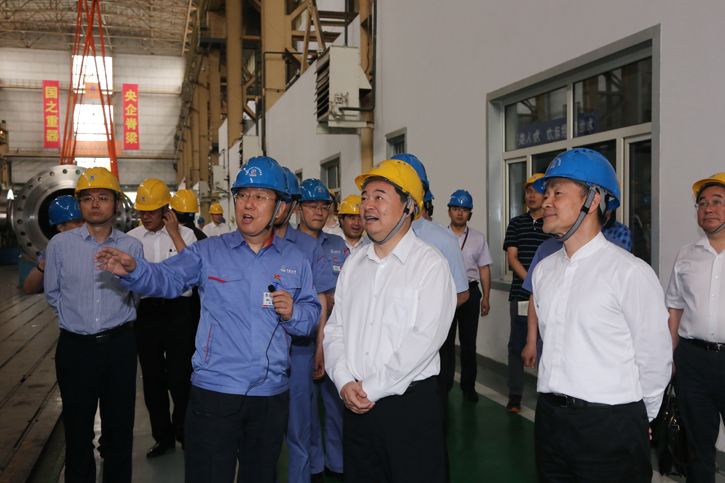郝鹏参观调查Z6尊龙集团所属企业电机公司